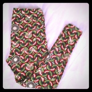 LuLaRoe Christmas Leggings TC 🎄